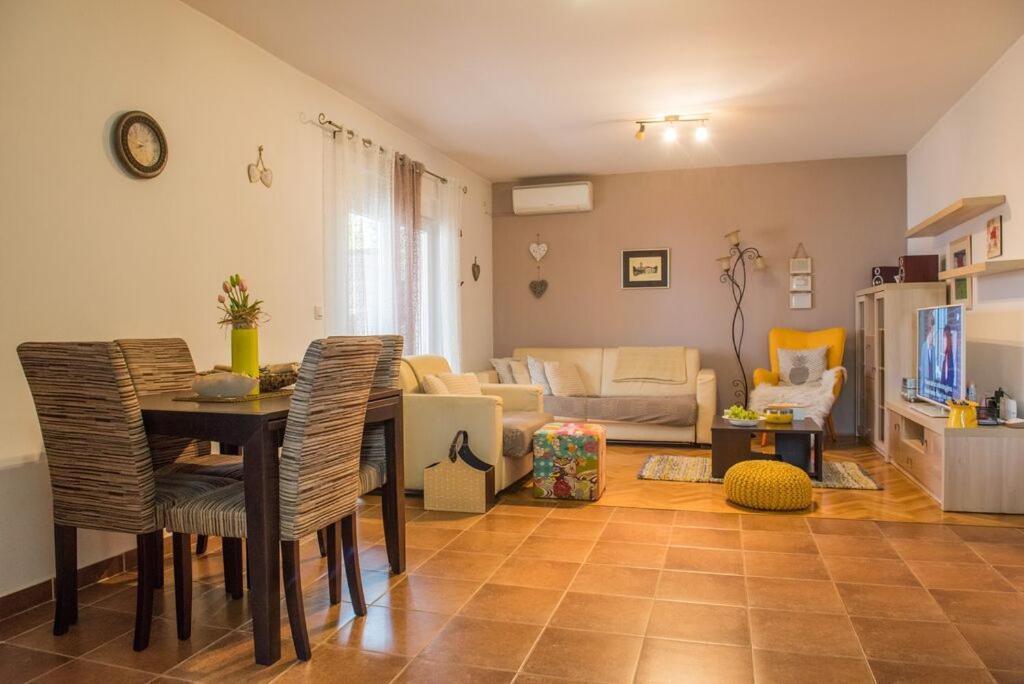 City Apartment Magdalena 자다르 외부 사진